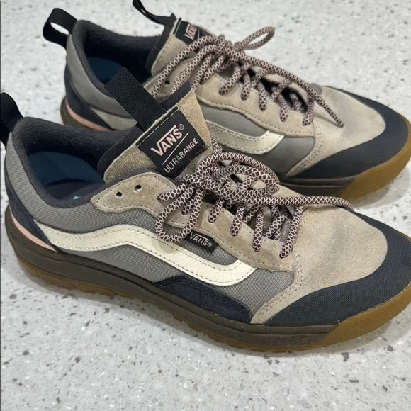 Vans MTE Ultra Range Pink  and Grey Sneakers - Picture 6 of 6